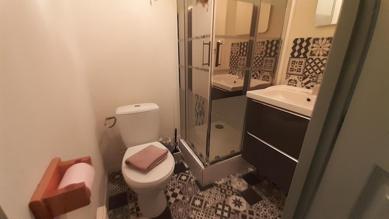 Studio 302 Au 15 Rue Battant A Besançon Kültér fotó